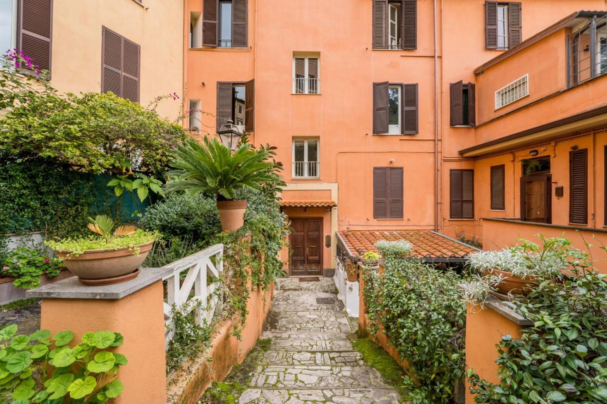 Fl Apartments Il Piccolo Borgo Di Trastevere Rome Exterior photo