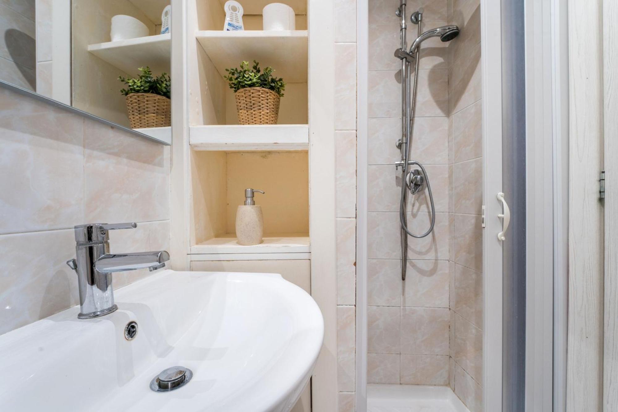Fl Apartments Il Piccolo Borgo Di Trastevere Rome Exterior photo
